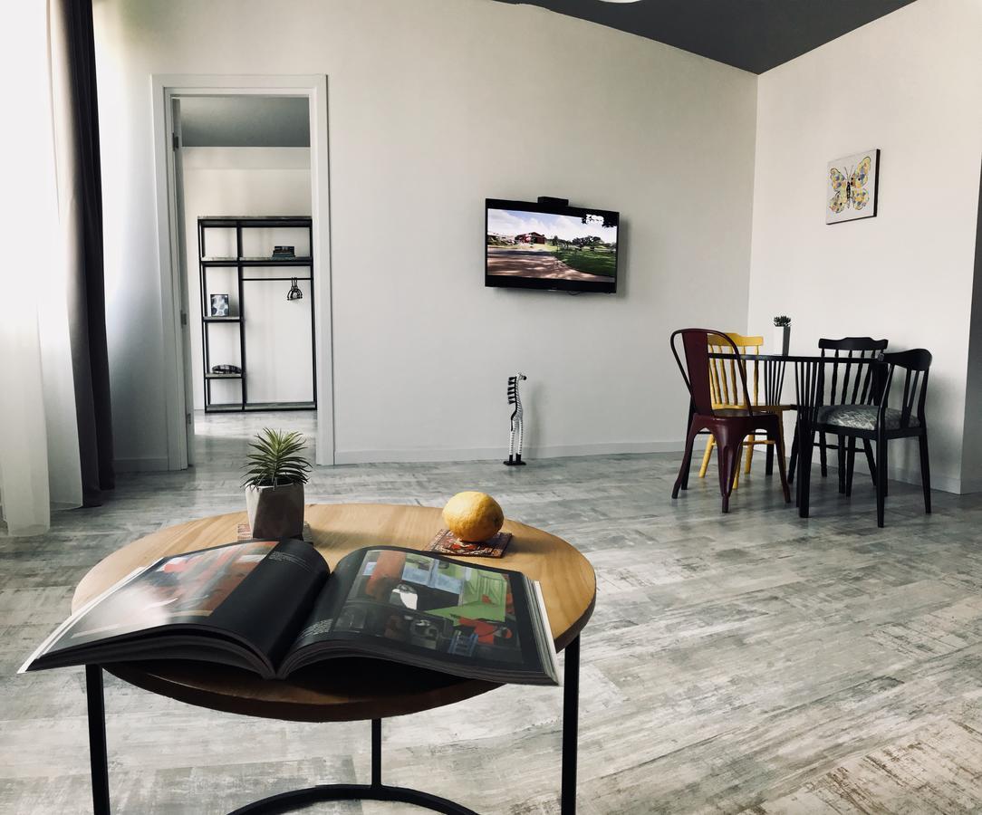 City Center Apartments By Happy Place Tiflis Exterior foto
